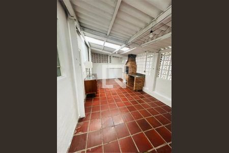 Casa à venda com 3 quartos, 215m² em Vila Joaquim Inacio, Campinas
