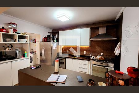 Cozinha de casa de condomínio à venda com 3 quartos, 240m² em Jardim Ermida I, Jundiaí