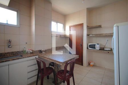 Cozinha de apartamento à venda com 3 quartos, 200m² em Alto Barroca, Belo Horizonte