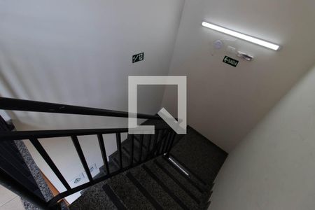 Escada de apartamento para alugar com 1 quarto, 21m² em Tucuruvi, São Paulo