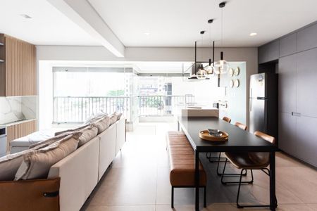 Sala/Cozinha de apartamento à venda com 1 quarto, 77m² em Moema, São Paulo