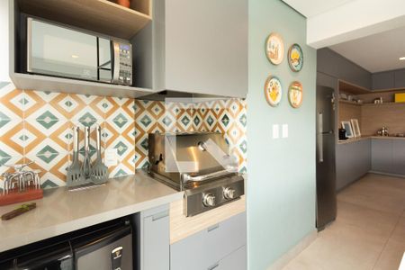 Sala/Cozinha de apartamento à venda com 1 quarto, 77m² em Moema, São Paulo