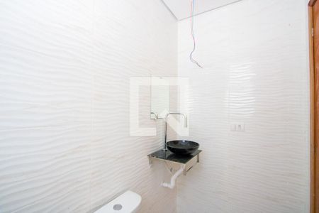 Banheiro de apartamento para alugar com 2 quartos, 42m² em Jardim Irene, Santo André