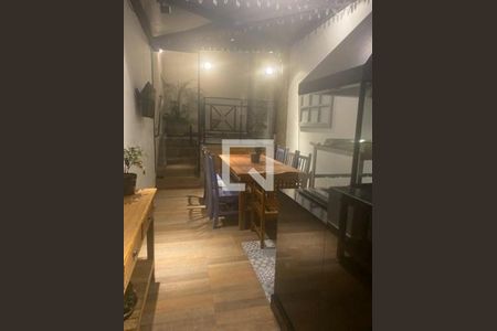 Casa de Condomínio à venda com 4 quartos, 310m² em Alphaville, Santana de Parnaíba