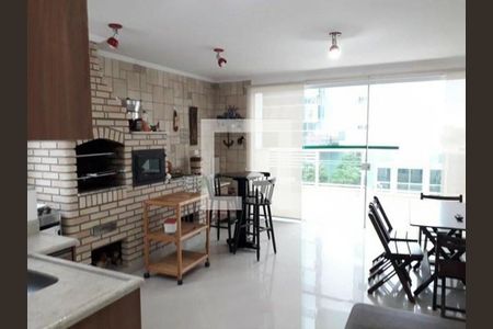 Casa à venda com 3 quartos, 220m² em Cidade Mãe do Céu, São Paulo