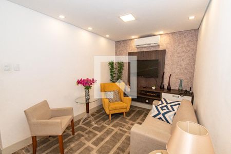 Sala de casa à venda com 6 quartos, 156m² em Ipiranga, São Paulo