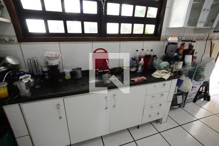 Casa à venda com 180m², 4 quartos e 10 vagasCozinha
