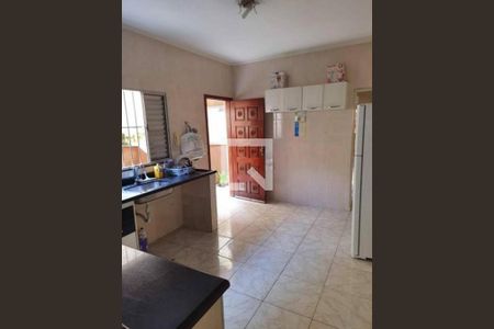 Casa à venda com 3 quartos, 160m² em Cidade Mãe do Céu, São Paulo