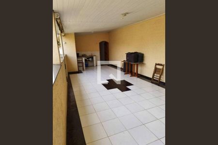 Casa à venda com 3 quartos, 160m² em Cidade Mãe do Céu, São Paulo