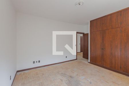 Quarto 2 de casa à venda com 4 quartos, 336m² em Pinheiros, São Paulo