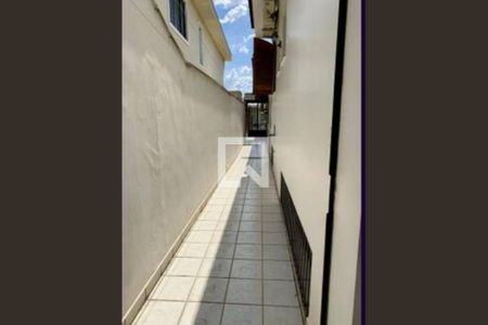 Casa à venda com 4 quartos, 300m² em Parque Sao Domingos, São Paulo