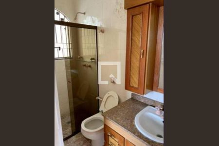 Casa à venda com 4 quartos, 300m² em Parque Sao Domingos, São Paulo