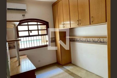 Casa à venda com 4 quartos, 300m² em Parque Sao Domingos, São Paulo