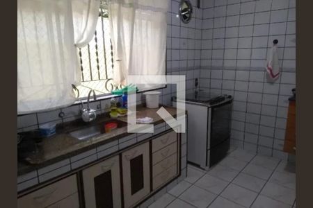 Casa à venda com 2 quartos, 190m² em Parque Capuava, Santo André