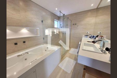 Casa à venda com 3 quartos, 270m² em Jardim Leonor, São Paulo