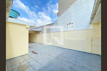 Casa à venda com 3 quartos, 224m² em Vila Ivone, São Paulo