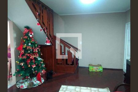 Casa à venda com 4 quartos, 202m² em Cidade Domitila, São Paulo