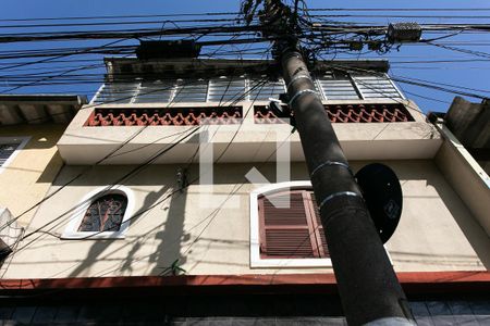 Fachada de casa à venda com 3 quartos, 132m² em Vila Fernandes, São Paulo