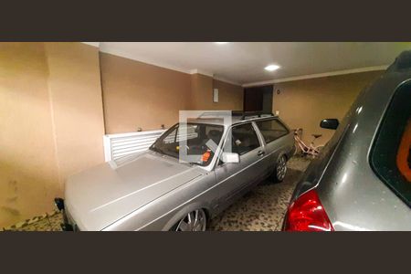 Garagem de casa à venda com 3 quartos, 130m² em Padroeira, Osasco