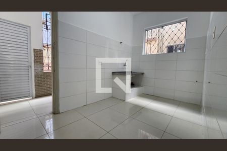 Cozinha de apartamento para alugar com 1 quarto, 75m² em Paquetá, Santos