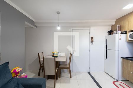 Sala e Cozinha de apartamento para alugar com 2 quartos, 41m² em Itaquera, São Paulo