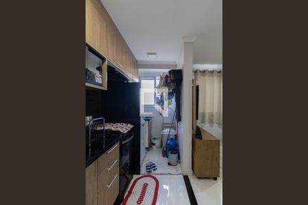 Cozinha e Área de Serviço de apartamento para alugar com 2 quartos, 41m² em Itaquera, São Paulo