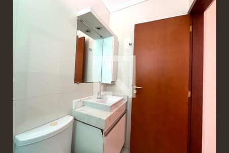 Banheiro da Suíte 2 de casa à venda com 4 quartos, 230m² em Vila Clementino, São Paulo