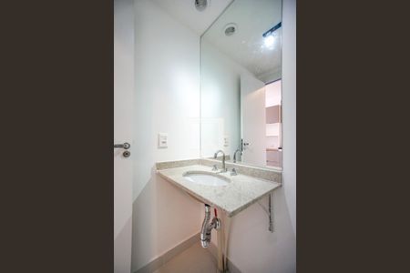 Banheiro de kitnet/studio para alugar com 1 quarto, 27m² em Vila Matilde, São Paulo