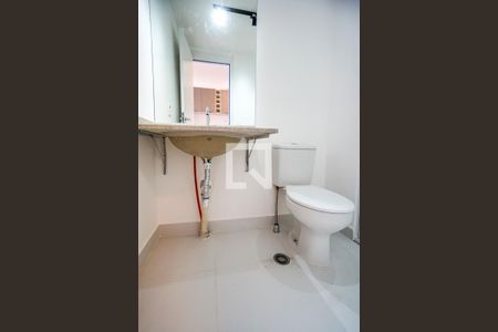 Banheiro de kitnet/studio para alugar com 1 quarto, 27m² em Vila Matilde, São Paulo