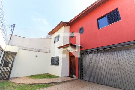 Fachada de casa à venda com 4 quartos, 308m² em Alto da Mooca, São Paulo