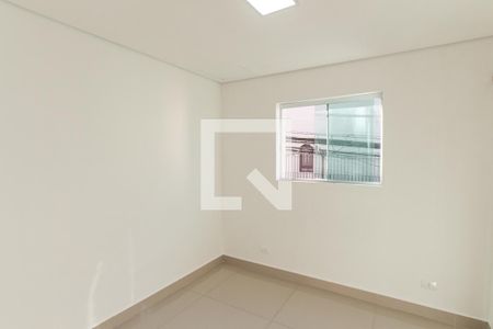 Suíte de casa para alugar com 2 quartos, 81m² em Vila Nivi, São Paulo