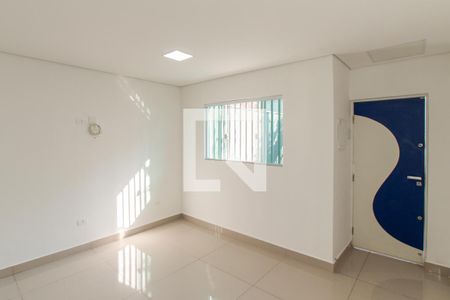 Sala e Cozinha de casa para alugar com 2 quartos, 81m² em Vila Nivi, São Paulo