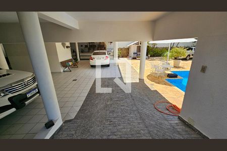 Garagem de casa de condomínio à venda com 6 quartos, 540m² em Parque Portal do Paraiso, Jundiaí