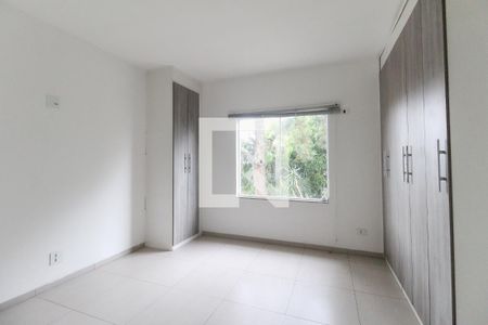Quarto 1 de casa para alugar com 2 quartos, 120m² em Jardim das Oliveiras, São Paulo