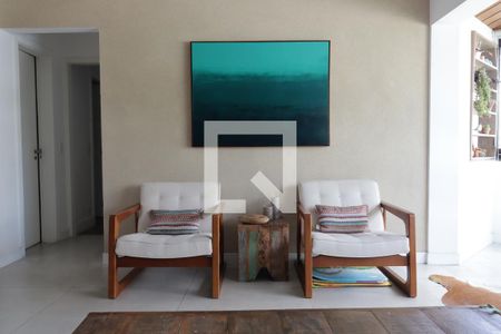 Sala de apartamento para alugar com 3 quartos, 118m² em Vila Olímpia, São Paulo