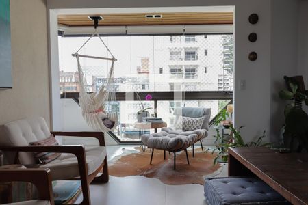 Sala de apartamento para alugar com 3 quartos, 118m² em Vila Olímpia, São Paulo