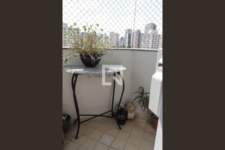 Varanda da suíte principal de apartamento para alugar com 3 quartos, 118m² em Vila Olímpia, São Paulo