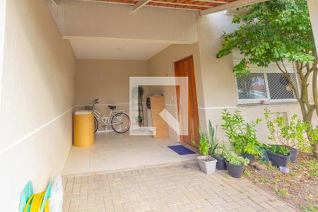 Garagem de casa de condomínio à venda com 3 quartos, 109m² em Fátima, Canoas