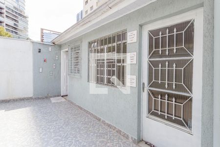 Fachada de casa de condomínio para alugar com 1 quarto, 100m² em Vila Nova Conceição, São Paulo
