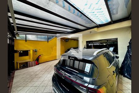 Garagem de casa para alugar com 4 quartos, 204m² em Jardim das Acacias, São Paulo