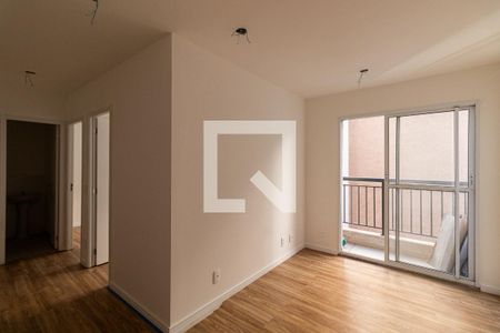 Sala/Cozinha/Área de Serviço de apartamento para alugar com 2 quartos, 33m² em Vila Guilhermina, São Paulo