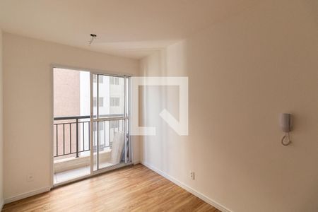 Sala/Cozinha/Área de Serviço de apartamento para alugar com 2 quartos, 33m² em Vila Guilhermina, São Paulo