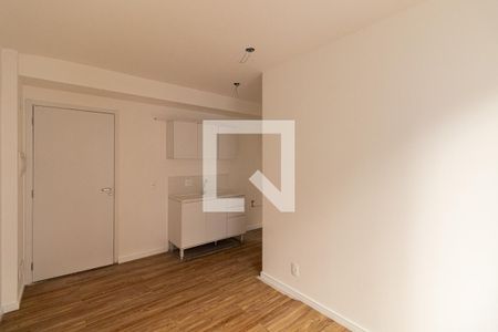 Sala/Cozinha/Área de Serviço de apartamento para alugar com 2 quartos, 33m² em Vila Guilhermina, São Paulo