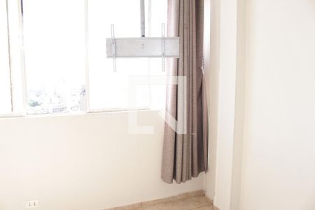 Quarto de kitnet/studio para alugar com 1 quarto, 21m² em Santa Ifigênia, São Paulo