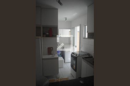 Cozinha de apartamento para alugar com 2 quartos, 60m² em Stella Maris, Salvador