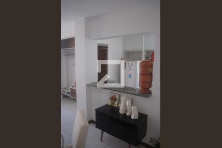 Cozinha de apartamento para alugar com 2 quartos, 60m² em Stella Maris, Salvador