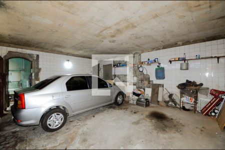 Garagem de casa à venda com 5 quartos, 240m² em Jardim Vila Galvao, Guarulhos