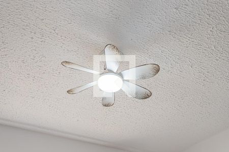 Sala, cozinha e área de serviço de apartamento à venda com 2 quartos, 32m² em Piqueri, São Paulo