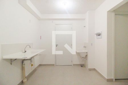 Sala/Cozinha de apartamento para alugar com 2 quartos, 32m² em Colônia (zona Leste), São Paulo