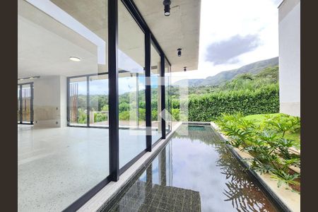 Varanda da Sala de casa de condomínio à venda com 4 quartos, 353m² em Retiro do Chalé, Brumadinho